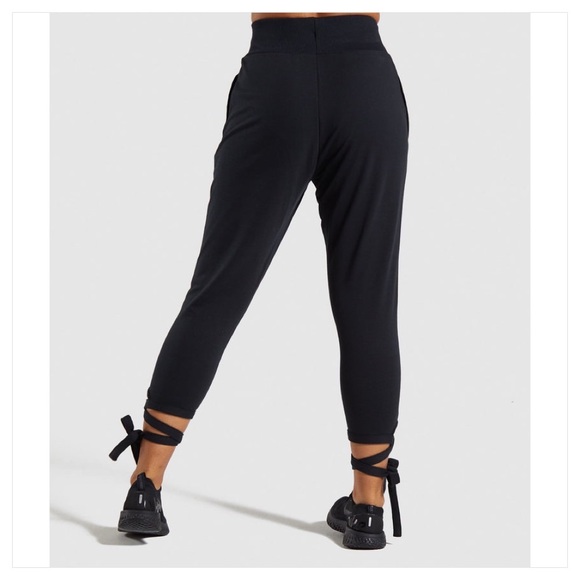 Gymshark Ark High Waisted Joggers - Picture 2 of 8